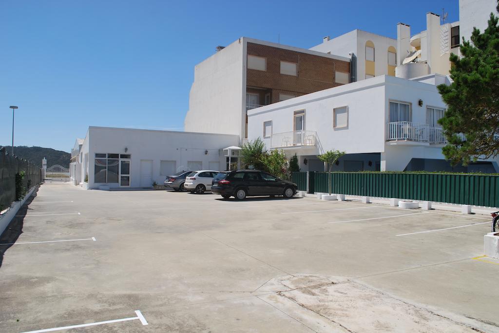Granada Holidays Hostal São Martinho do Porto Exterior foto